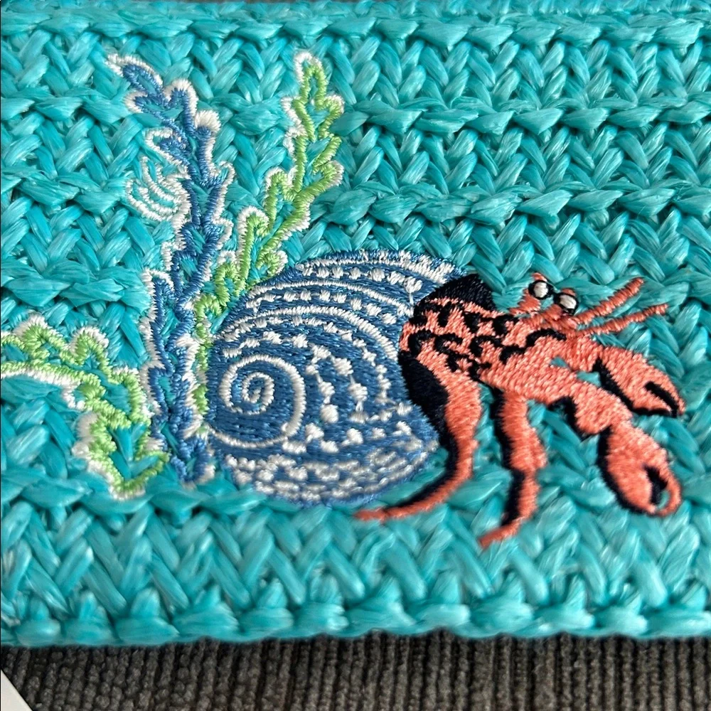 VERA BRADLEY Straw Zip ID Case Antilles Treasure NWT